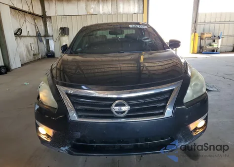 2015 Nissan Altima 2.5 from USA, damaged, VIN 1N4AL3AP2FC109601